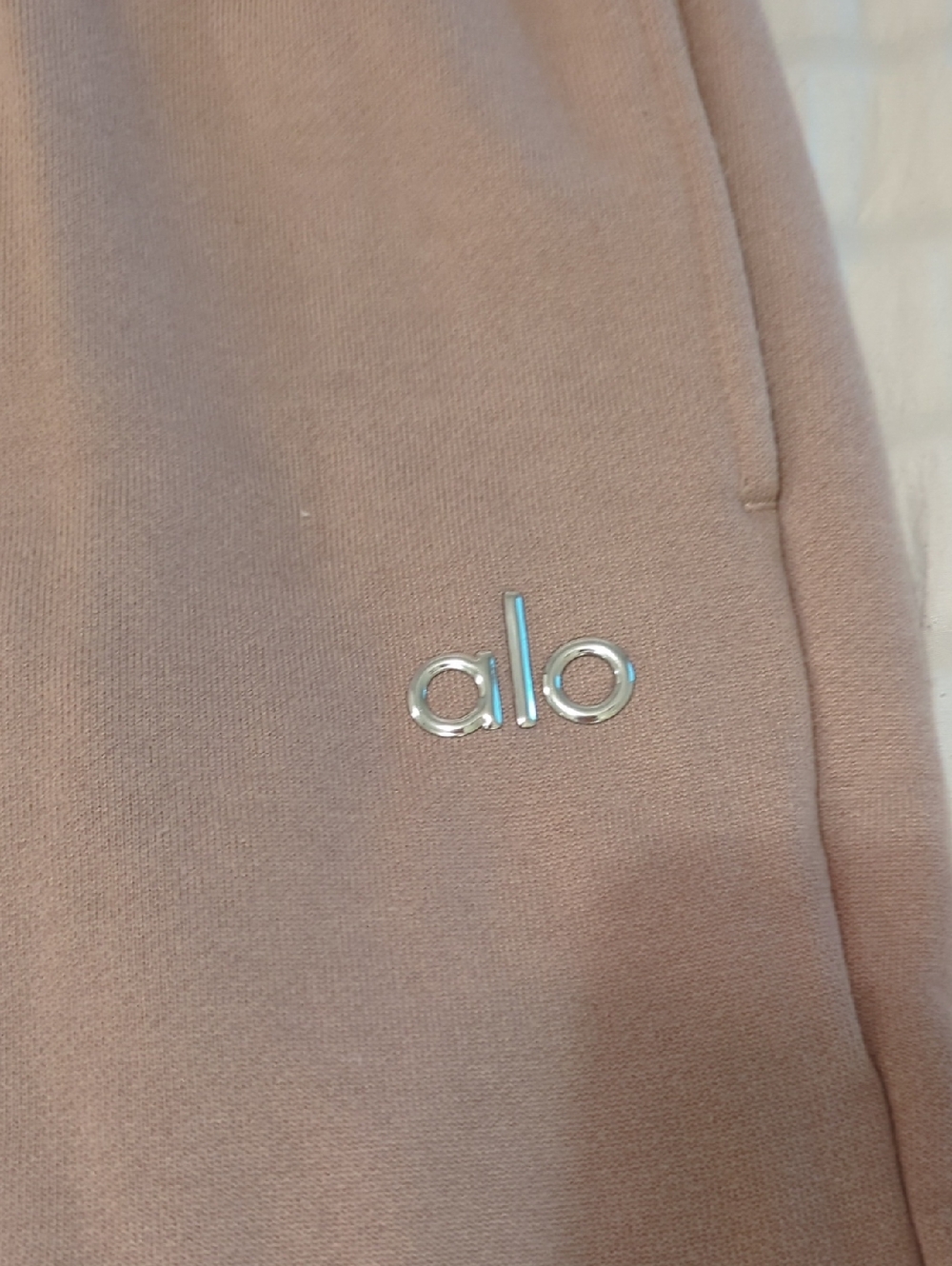 ALO Yoga Accolade Jogger Sweatpants Taupe - Picture 3 of 8
